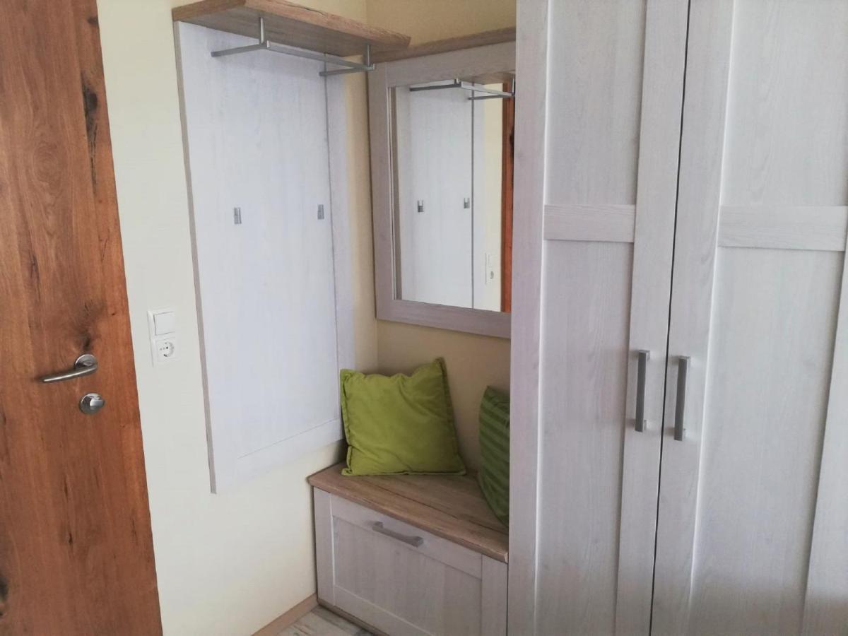 Haus Monti Hotel Maria Lanzendorf Bagian luar foto