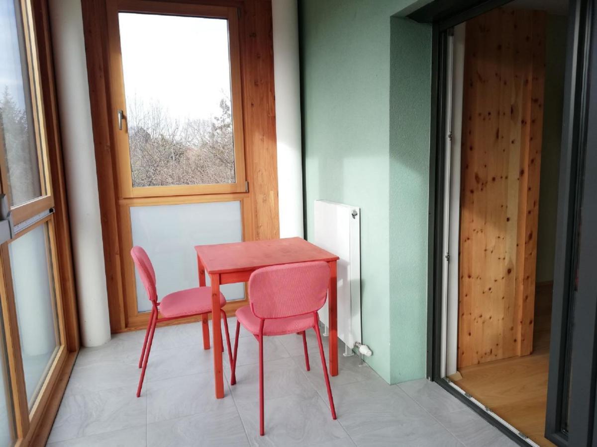 Haus Monti Hotel Maria Lanzendorf Bagian luar foto